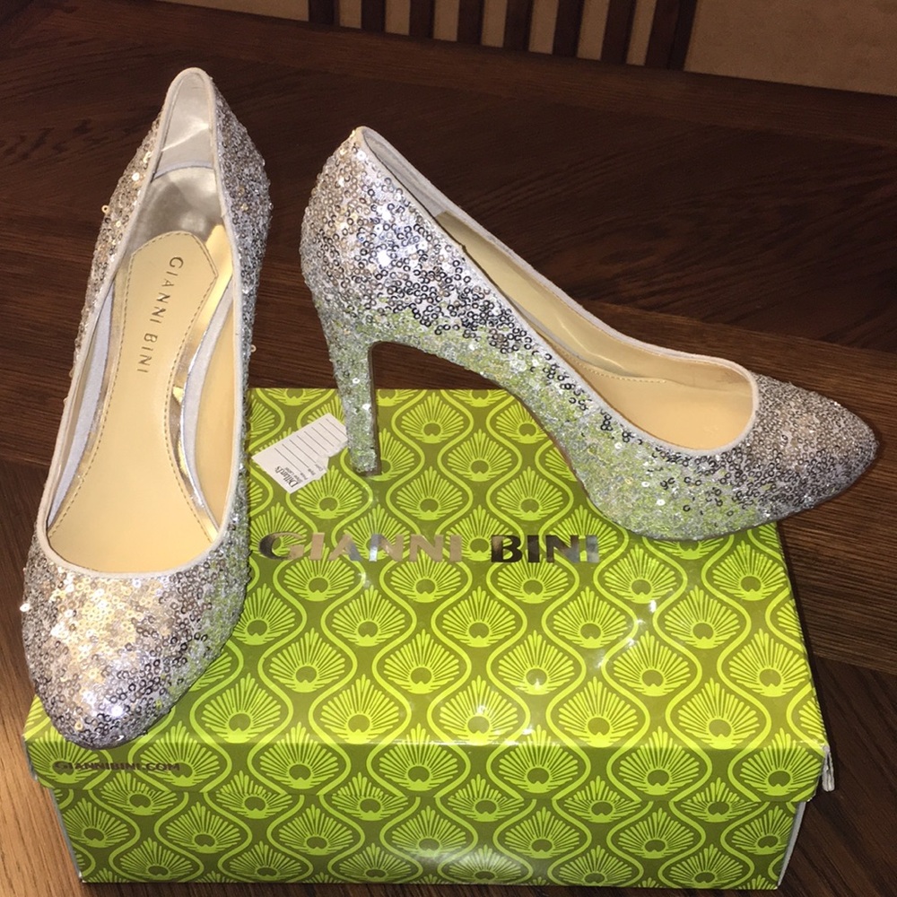 Trending, glam- high heels- Gianni Bini; Silver Heels; 8.5